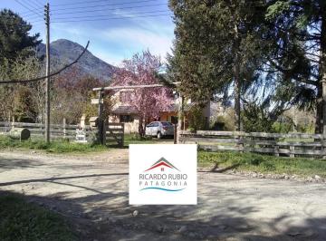 Casa · 300m² · 10 Ambientes · Casa - Villa del Lago
