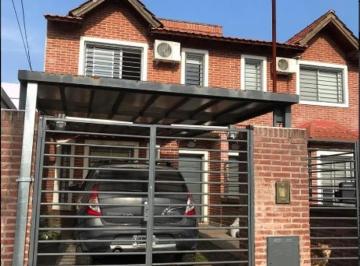 PH de 3 ambientes, Ituzaingó · Duplex 3 Amb. con Entrada de Auto Cubierta