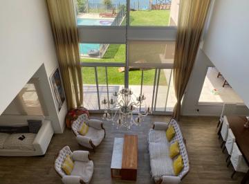Casa · 220m² · 5 Ambientes · 6 Cocheras · Casa Al Lago en El Cantón