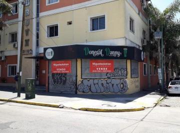 Local comercial · 60m² · 1 Cochera · Imperdible Local en Zona Estratégica de Temperley, Lomas de Zamora