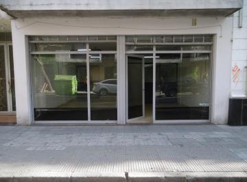 Local comercial de 2 ambientes, Rosario · Venta - Local Comercial a La Calle en Zeballos 1051.
