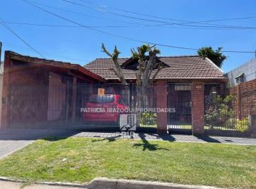 Casa · 190m² · 5 Ambientes · 3 Cocheras · Casa en Venta en Haedo