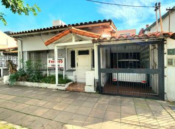Casa de 5 ambientes, Ituzaingó · Chalet en Venta en Ituzaingo Norte