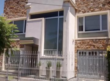 Casa de 4 ambientes, Quilmes · Hermosa Casa en Ezpeleta