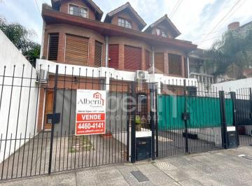 PH de 5 ambientes, Morón · Venta Haedo. Triplex con Cochera y Fondo Parquizado.