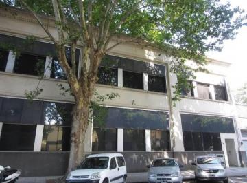 Oficina comercial · 3300m² · 2 Cocheras · Av Ing. Huergo 1039 - Alquiler de Edificio en Block