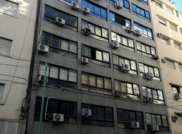 Oficina comercial · 238m² · Oficina en Alquiler - Montevideo 666