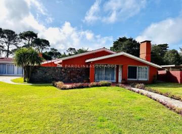Foto2 · Sólida Casa en Venta de 3 Dorm. en Cantegril, Punta del Este.