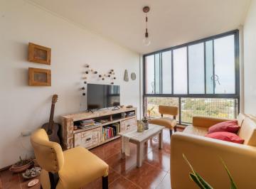 Departamento · 66m² · 5 Ambientes · 1 Cochera · Departamento de 3 Dorm. con Ascensor Piso Alto Barrio 7 Jefes
