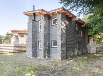Casa de 3 ambientes, Villa La Angostura · Venta Casa Tipo PH, 4 Amb, 125 m², 500 m² de Lote, Financiación, Traful 100, Bº Epulafquen, Villa La