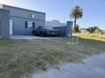MRE-MRE-1726_2 · Casa en Venta en Chascomus 2 Dorm.