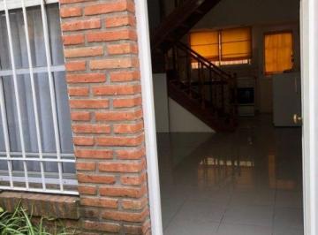 Departamento · 46m² · 3 Ambientes · 1 Cochera · Departamento Tipo Casa en Venta en Moron Centro