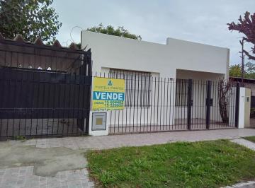 Casa · 150m² · 3 Ambientes · 1 Cochera · Casa en Venta - Cañuelas