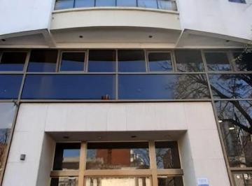 Oficina comercial · 45m² · 2 Ambientes · 1 Cochera · Venta de Depto de un Dormi con Cochera en La Plata