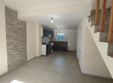 Casa de 4 ambientes, José C Paz · Casa en Venta Ubicado en José C. Paz, G. B. a. Zona Norte