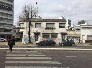 PH · 185m² · 4 Ambientes · 2 Cocheras · PH - La Plata