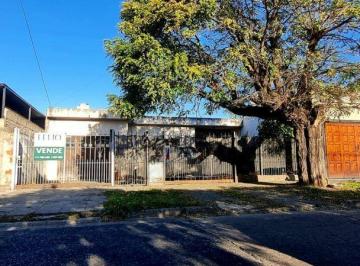 RFP-RFP-440_2 · Casa 7 Ambientes o Mas. | Las Americas Al 200