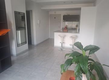 Departamento de 1 ambiente, Caballito · Precioso Monoambiente y Medio Apto Profesional Al Frente con Balcon