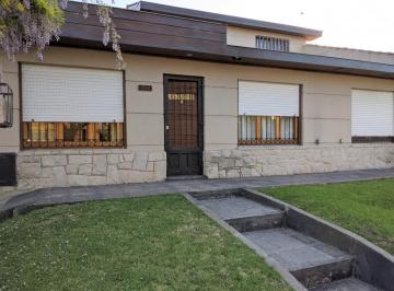 Casa de 4 ambientes, Mar del Plata · Chalet en Barrio Colinas de Peralta Ramos