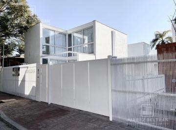 Casa · 65m² · 4 Ambientes · 1 Cochera · Duplex en Venta en Villa Allende - Azaleas - 2 Dorm.