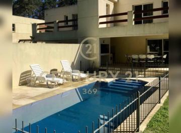 Casa · 190m² · 5 Ambientes · 2 Cocheras · Oportunidad de Alquiler en Solanas, Casas Duplex con Piscina