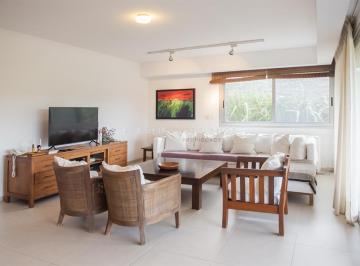 Foto1 · Apartamento en Venta de 2 Dormitorio Edificio Brava 28, Punta del Este.