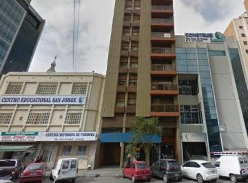 Departamento de 4 ambientes, Córdoba · Bº Centro - Gran Dpto 3 Dorm. Externo y Amplio Balcón. -