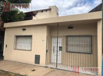 Casa · 80m² · 3 Ambientes · Casa - Castelar Sur