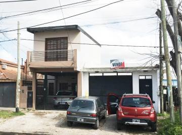 Casa · 110m² · 3 Ambientes · Casa - La Plata
