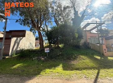 Terreno , Mar del Tuyú · Venta Mar del Tuyú Lote Baldío Sobre Av 94 a 200 m del Mar