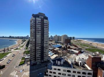Foto1 · Apartamento en Playa Mansa a 1 Cuadra del Mar y a Dos de La Playa Brava