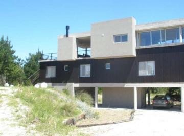 Casa de 6 ambientes, Costa Esmeralda · Golf I Al 200 - Ref: 155