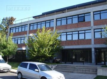 Oficina comercial · 981m² · 32 Cocheras · Piso de Oficinas de 1000 m² a La Venta con Rta. en Excelente Edifcio en San Isidro