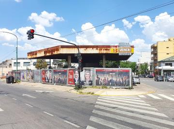 Terreno , Villa Lugano · Lote Ex - Estación de Servicio de 720 m² - Villa Lugano