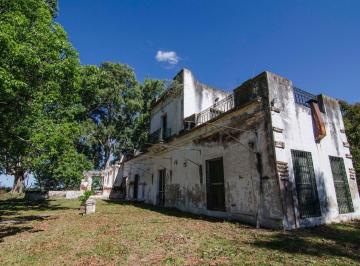 Casa de 6 ambientes, Casilda · Casco de Estancia
