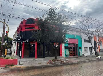 Local comercial · 366m² · 5 Ambientes · Venta en Block