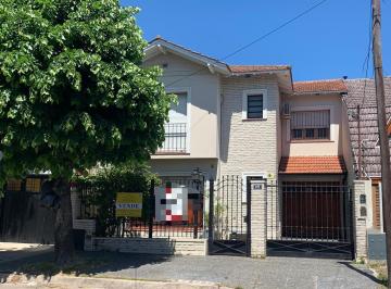 Casa · 252m² · 6 Ambientes · 1 Cochera · Casa - Quilmes