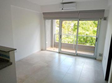 Departamento de 2 ambientes, Flores · Duplex de 2 Ambientes con Balcón Frente a La Plaza.