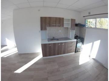 Casa · 55m² · 3 Ambientes · 1 Cochera · Alquilo Casa Amueblada de Dos Dorm. en Rincón de Los S