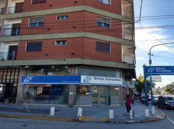 Local comercial · 5 Ambientes · Local - Esc. - Centro