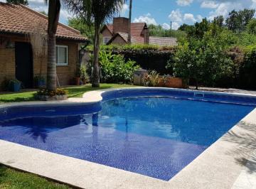 Quinta vacacional · 300m² · 5 Ambientes · 3 Cocheras · Casa - Barrio El Cazador