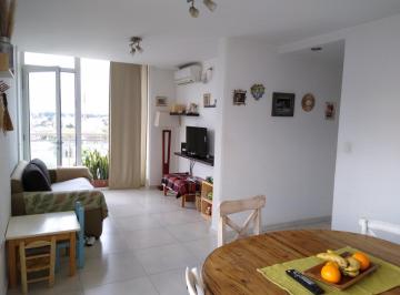 Departamento · 74m² · 4 Ambientes · Departamento - Esc. - Centro