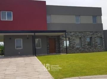 Casa · 250m² · 4 Ambientes · 2 Cocheras · Casa en Venta en Haras Santa Maria