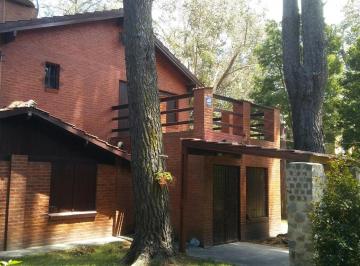 Casa de 5 ambientes, Mar del Plata · Alquiler Temporada 2026.casa 5 Ambientes C/parque. Bosque Peralta Ramos