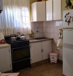 Casa · 104m² · 3 Ambientes · Venta Casa Al Frente - un Dormitorio, Galeria, Patio, Terraza - Barrio Bella Vista