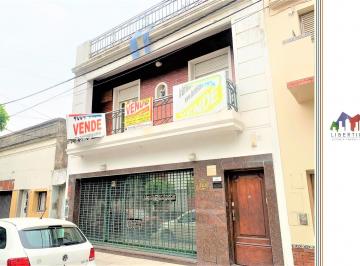 Casa de 7 ambientes, La Matanza · Casa 7 Ambientes 7,60 X 25 // Larrea 263