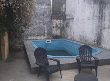 Casa · 100m² · 4 Ambientes · 1 Cochera · Casa - Lanús Este