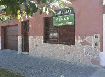 Casa · 150m² · 5 Ambientes · 1 Cochera · Casa - Lomas de Zamora Oeste