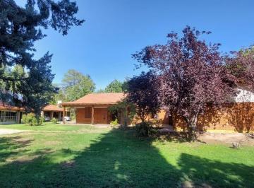 Casa de 9 ambientes, Chacras de Coria · Casa en Venta - Chacras de Coria