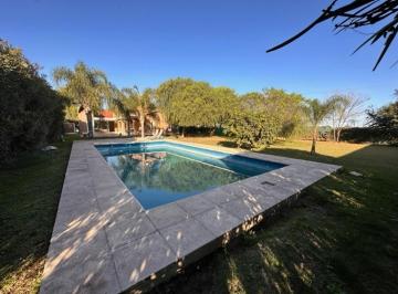 Casa · 390m² · 5 Ambientes · 5 Cocheras · Casa en Alquiler Country San Isidro Villa Allende Gran Lote